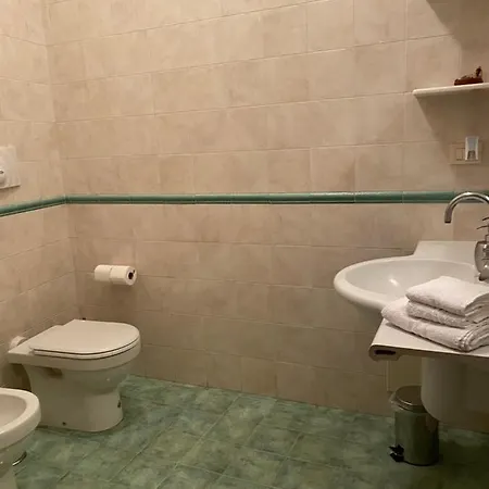 Toledo 355 * Νάπολη