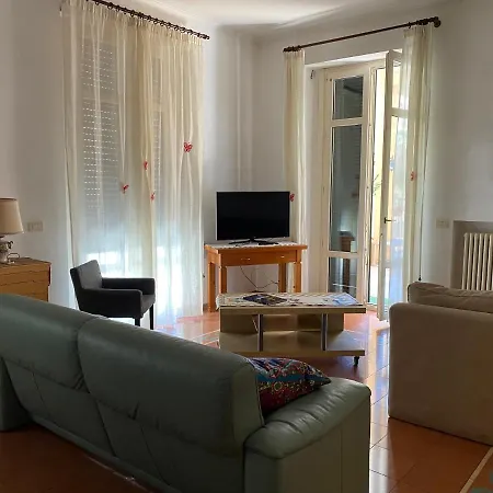 Toledo 355 * Νάπολη